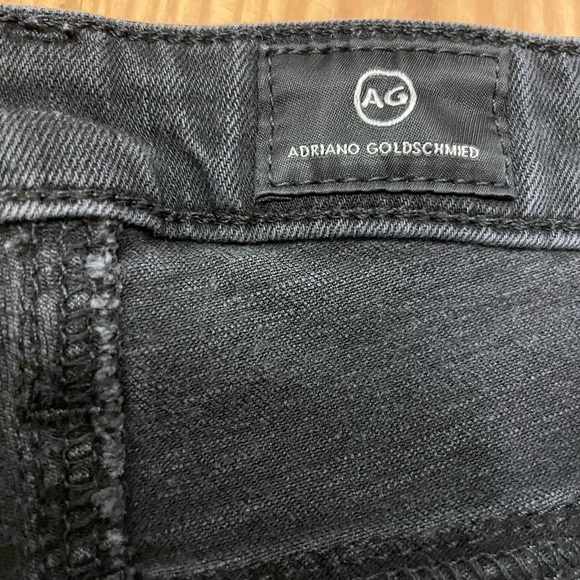 Black ripped jeans ! - Picture 3 of 3